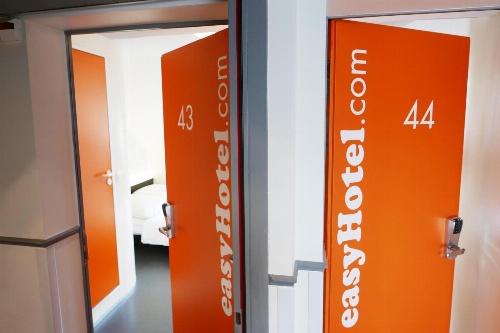 easyHotel Zürich City Centre image 1