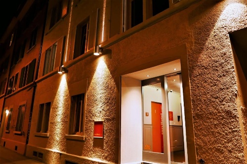 easyHotel Zürich City Centre image 12