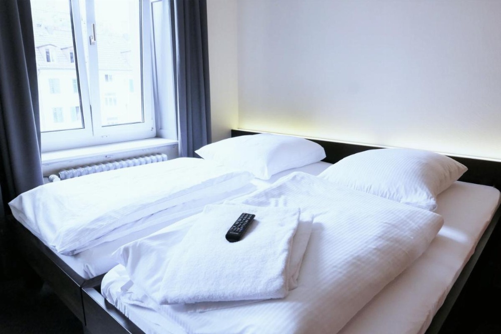 Room image 2